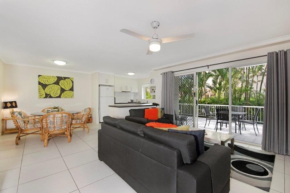 Chidori Court Aparthotel Gold Coast Exterior photo