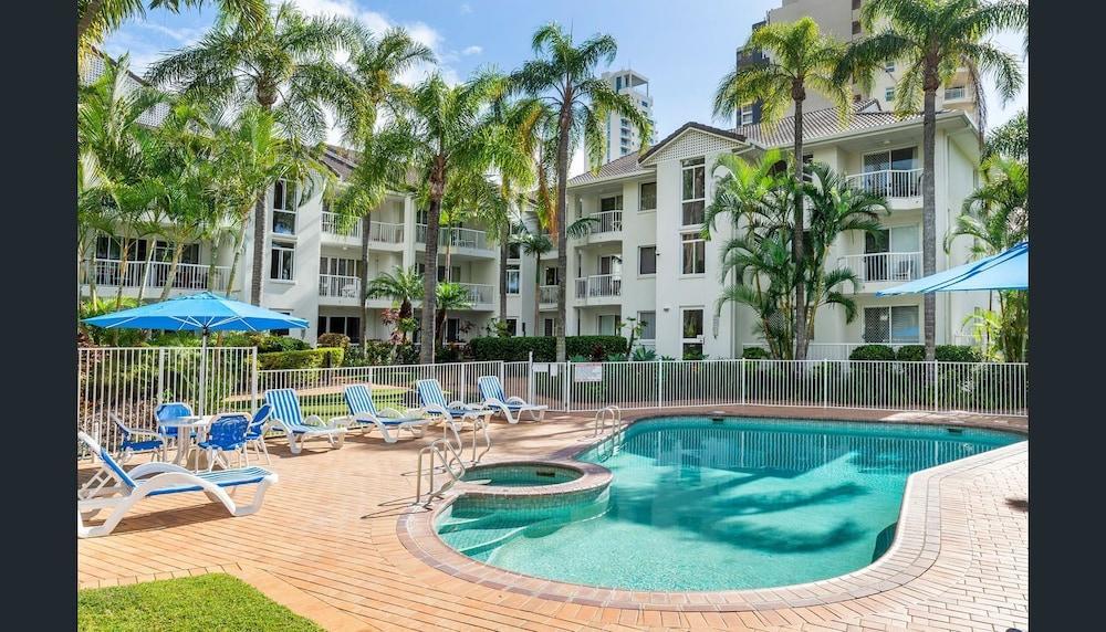 Chidori Court Aparthotel Gold Coast Exterior photo